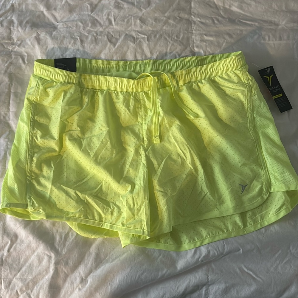 Old Navy Active Shorts Neon Sz L NWT